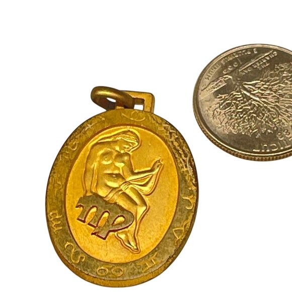 Virgo Zodiac Gold Tone Pendant Amulet With Astrological Symbols & Dates - Picture 5 of 5